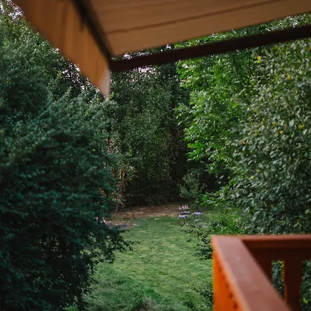 شاليه Pod Szczeblem Lubień